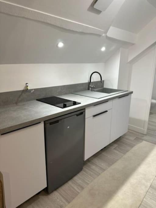 Appartement Centre Ville Lillebonne 2Eme Etage Luaran gambar